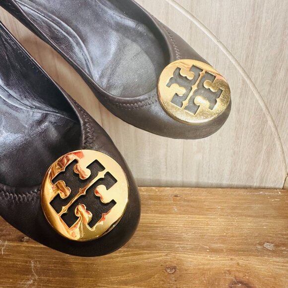 Tory Burch Sally Chocolate Dark Brown Leather Wedges Metallic Gold Logo 6.5 - Picture 6 of 6